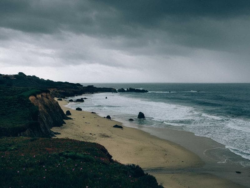 Dégradé homme avec trait de rasoir